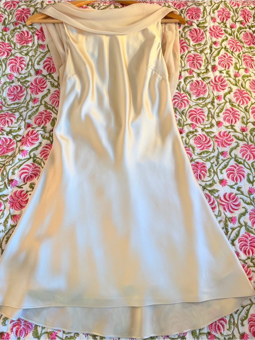 Reformation Jonelle Silk Dress In Almond, NWOT, NEVER WORN, NO FLAWS. - Picture 6 of 12